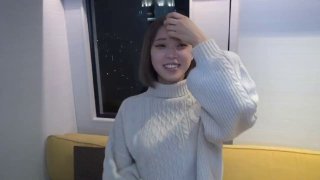 高 質 量 預 警 ！身 材 這 麼 棒 的 年 輕 妙 齡 足 浴 女 生